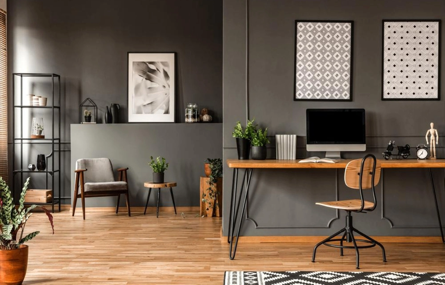 Minimalist workspace design